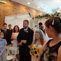 I dont want my wedding to look tacky, color advice please!