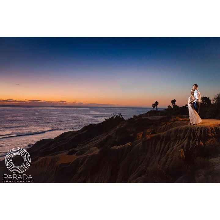 Show me your favorite engagement/wedding  photos!!