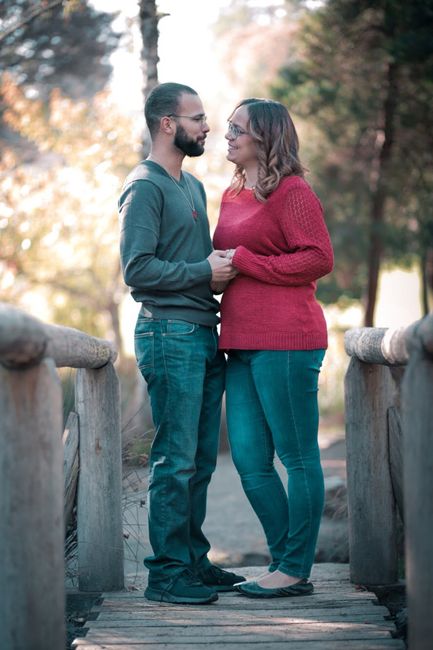 Outfits for engagement photos - 2