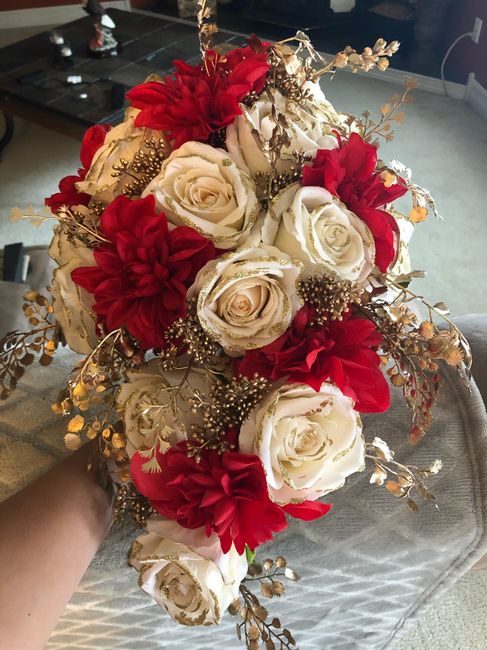 Can Anyone Show Me Their Red and Gold Wedding Inspiration? 28