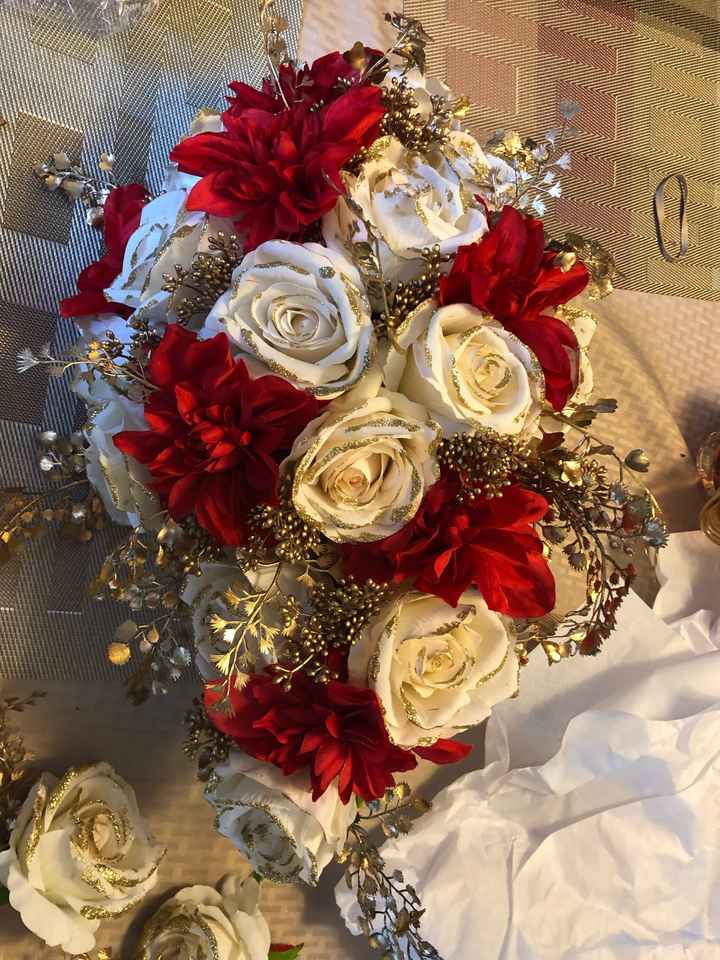 Artificial or Real Flowers ? - 1