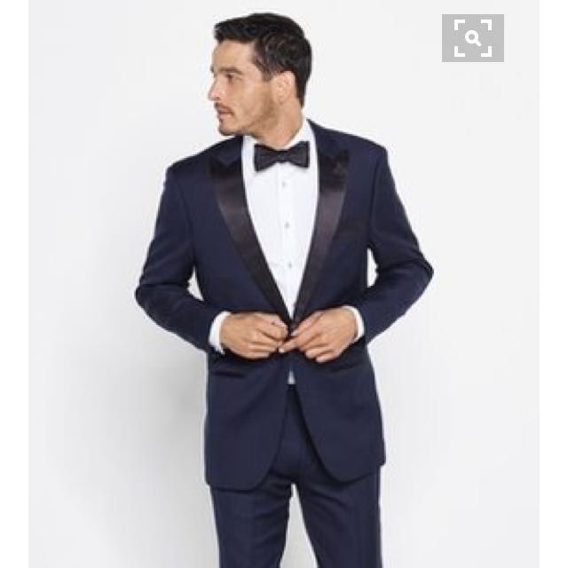 What are your grooms wearing?