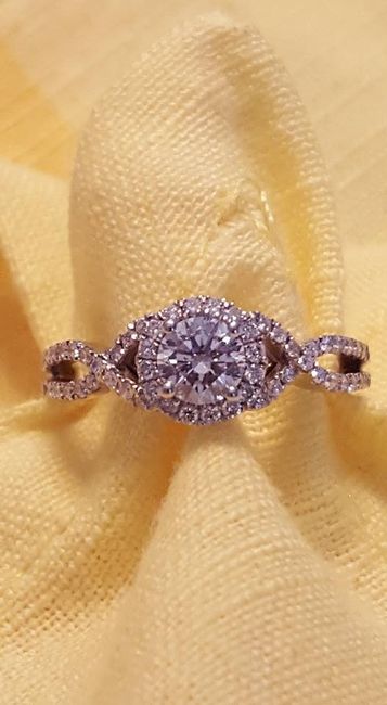 Twist on the ol' Ring Pics!