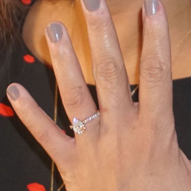 Show me... your halo engagement rings!! 💍 18