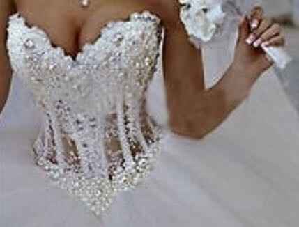 Got boobies? Dress dilemma please help!!!