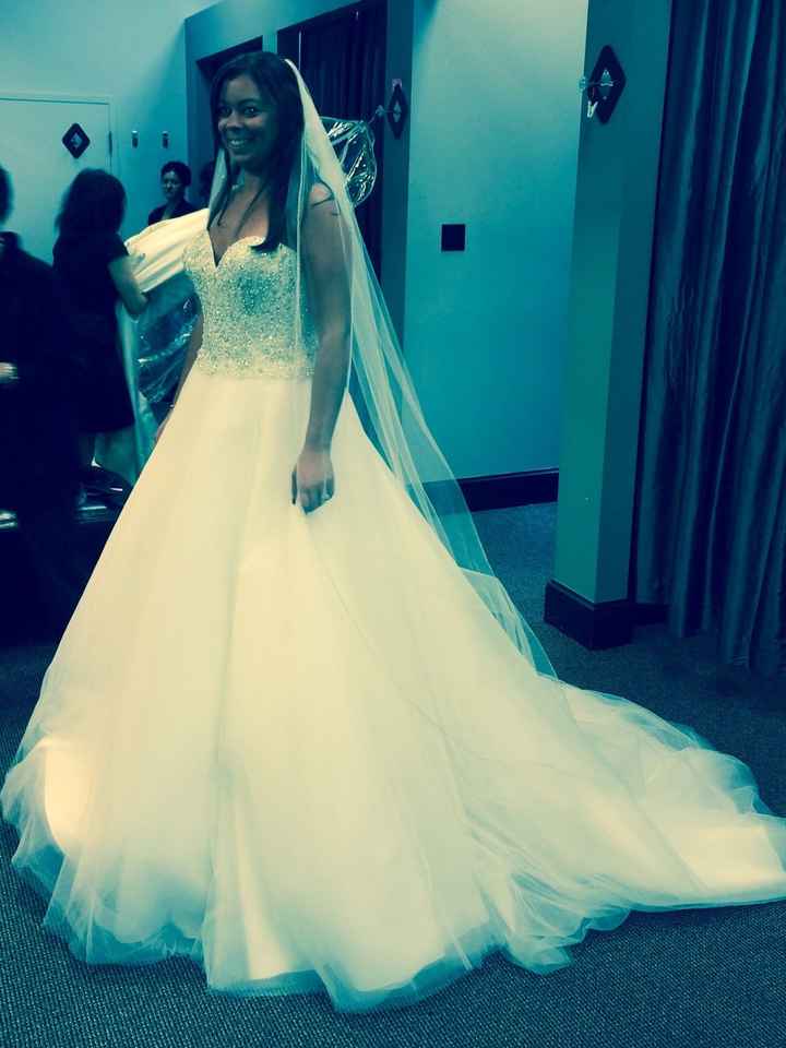 I need this today.... DRESS PORN!!!! 8D