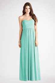 Is anyone doing Spearmint (mint, teal) dresses?