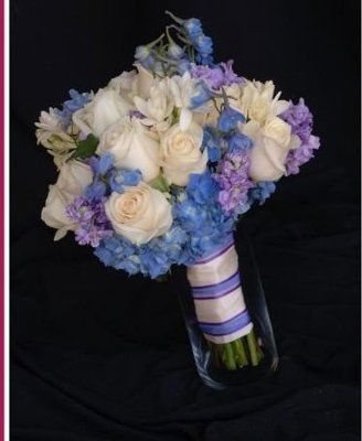 HELP! CAN'T FIGURE OUT WHAT COLOR FLOWERS!