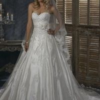 bought my dress today (with pictures) lets see yours :)