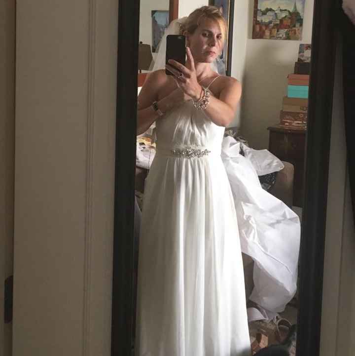 Ok ladies... Drop a pic of your BEAUTIFUL DRESSES