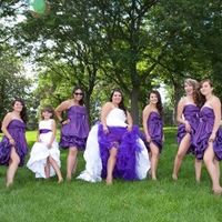 Fun & Cute Wedding Day Poses with Wedding Party/Groom