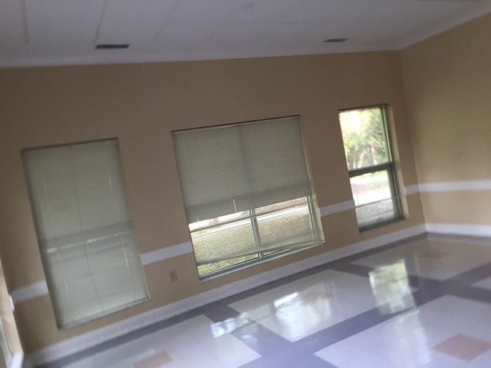 Other view 20x20 room