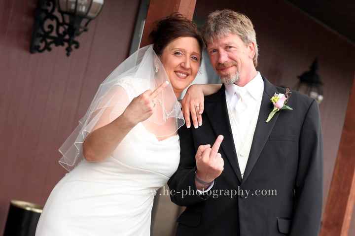 we are HITCHED .. pics included