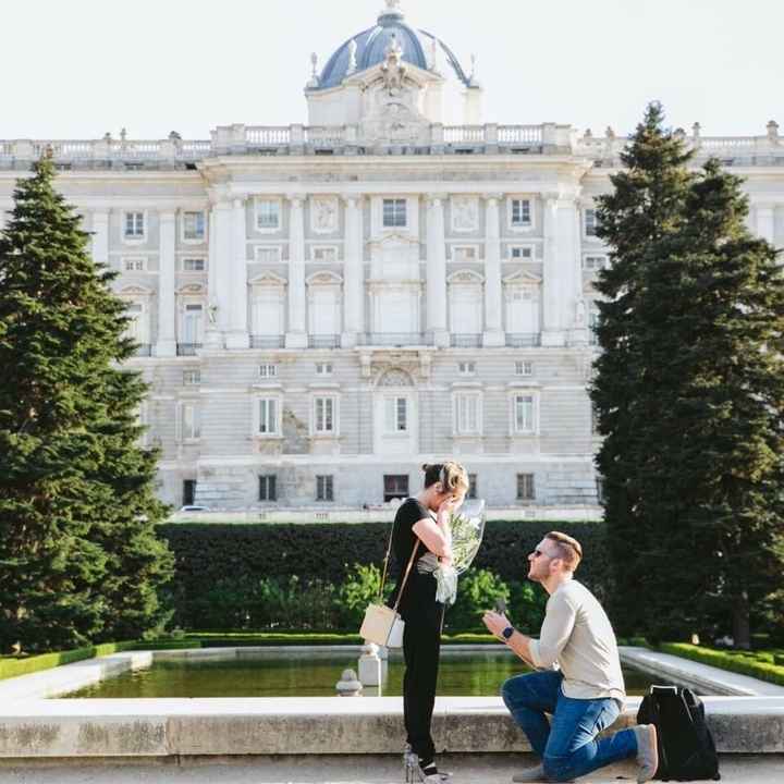 Post a photo of your fiance proposing!