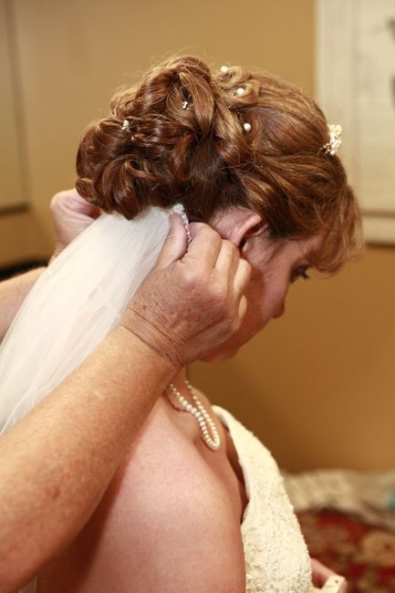 our wedding photos are here