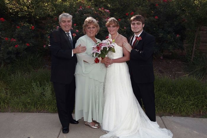 our wedding photos are here
