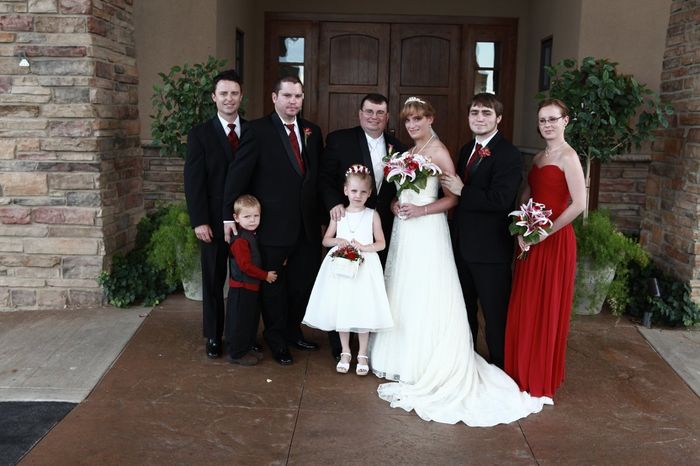 our wedding photos are here