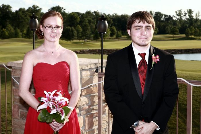 our wedding photos are here