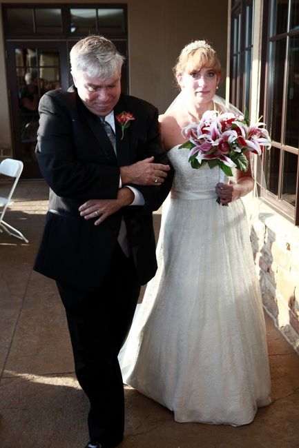 our wedding photos are here