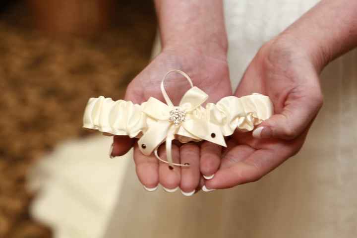 our wedding photos are here