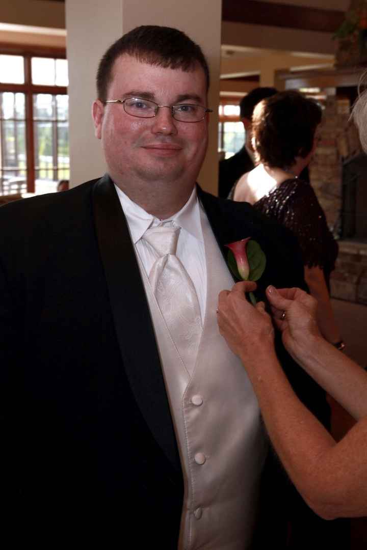 our wedding photos are here