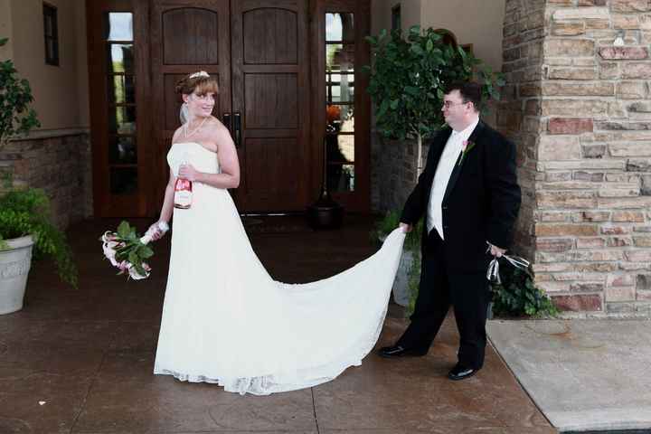 our wedding photos are here