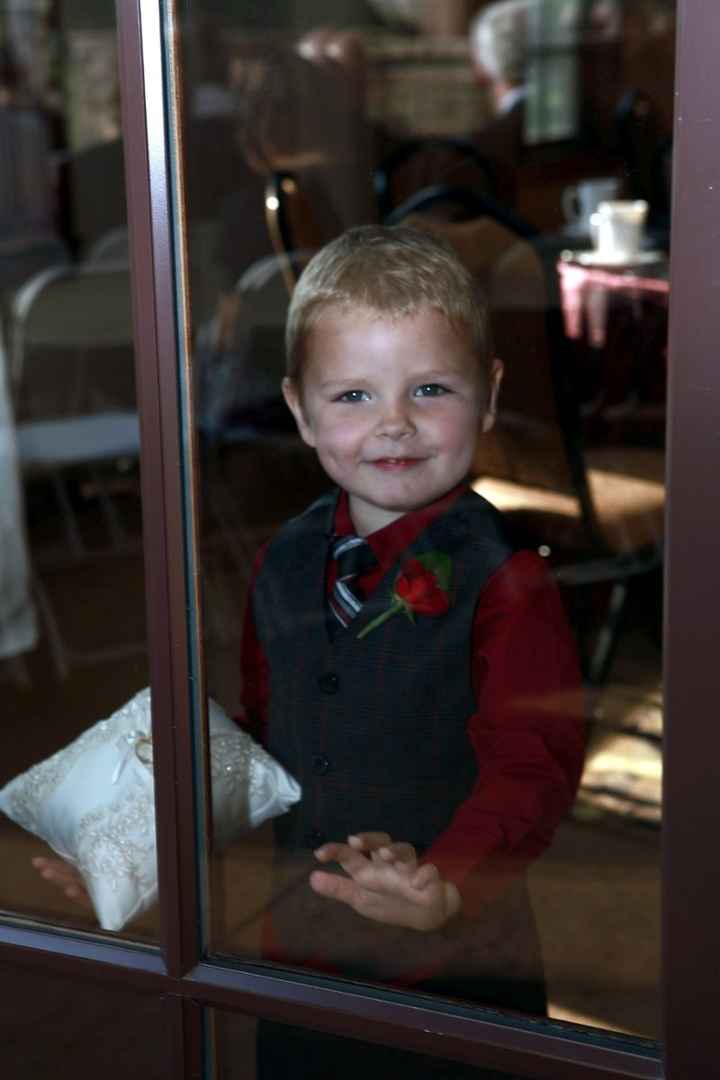 our wedding photos are here