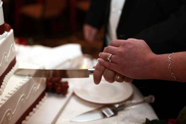 our wedding photos are here