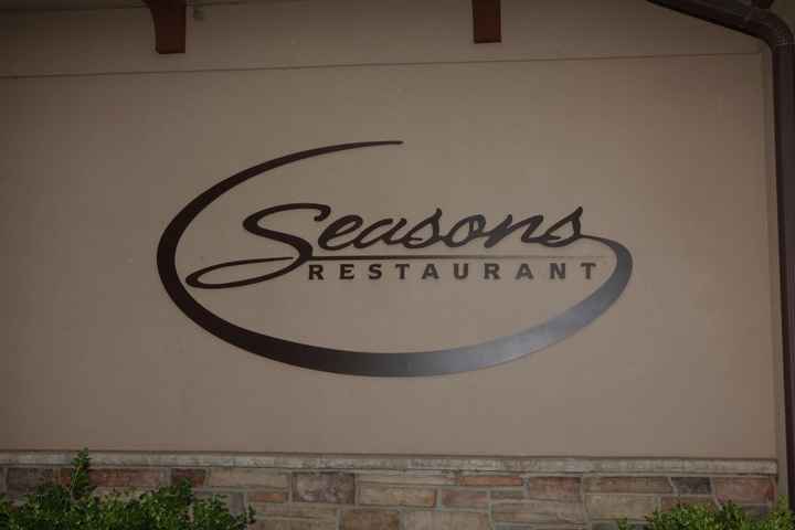 our wedding photos are here