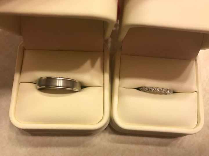 We picked out our rings on Friday!!