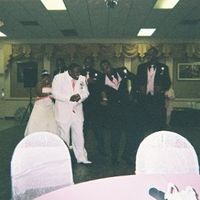 A few pics from the wedding day ladies! These are from the cameras I had on the tables for guest.