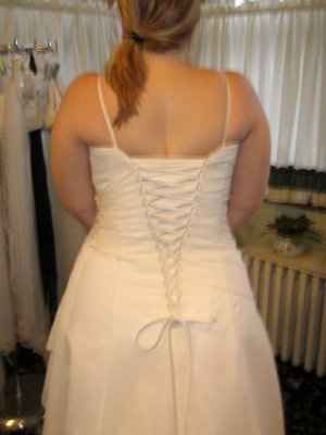 Yay!  Finally got better pics of my dress!