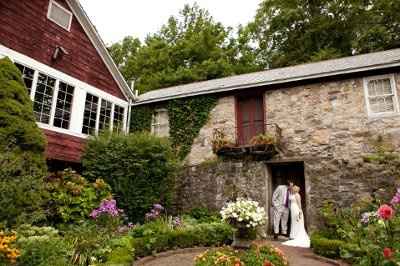 Perona Farms/Crossed Keys Inn