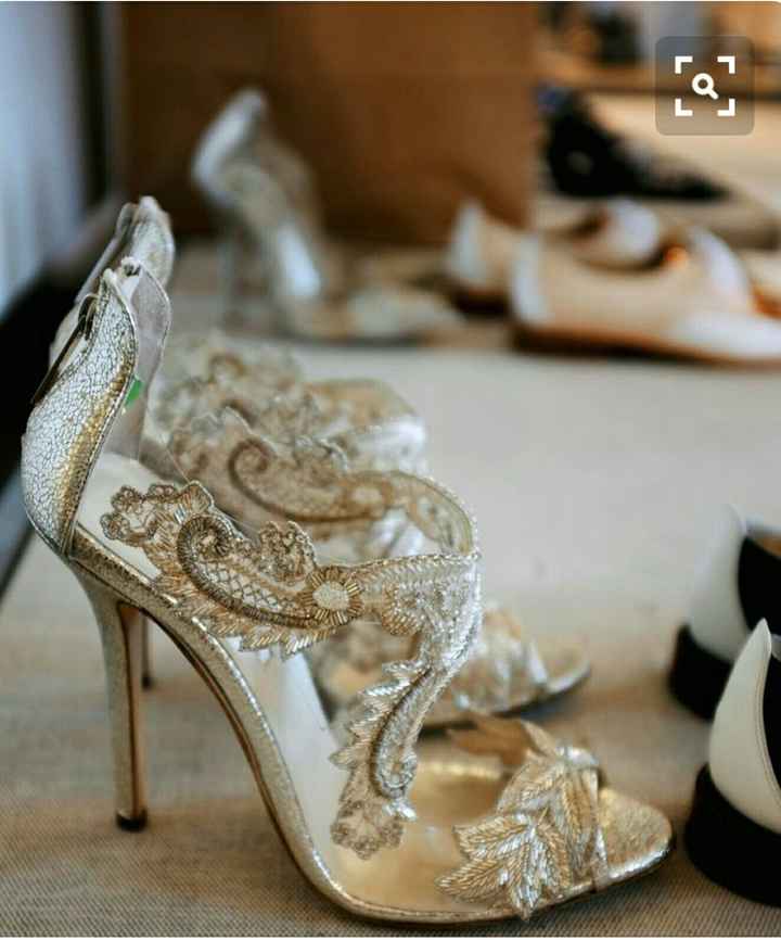 Show me your shoes ladies