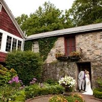 Perona Farms/Crossed Keys Inn