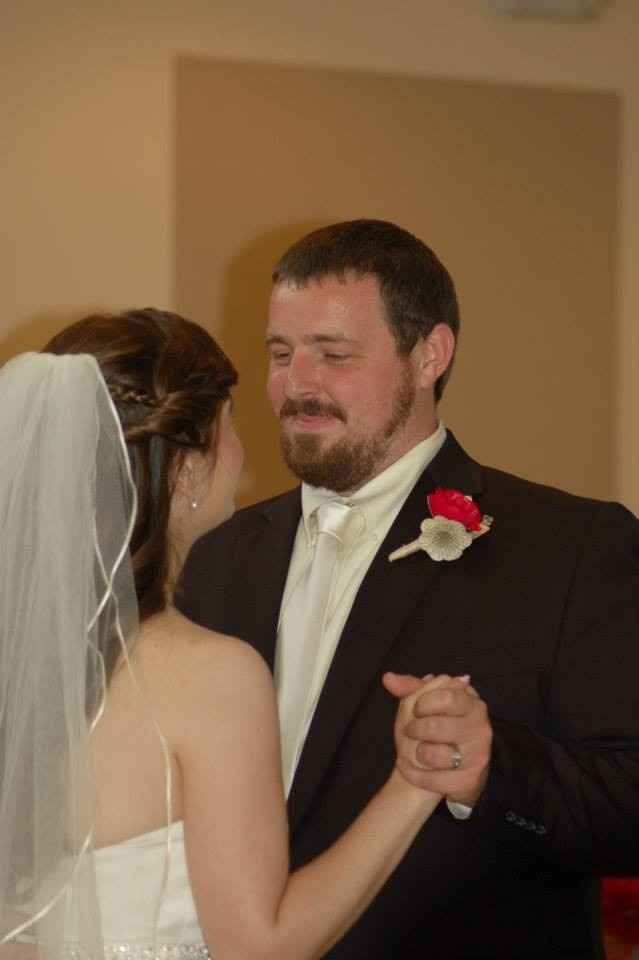 Back and MARRIED!!! :) ... advice and a few non-pro pictures