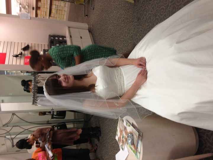 TA DA! :) my dress!