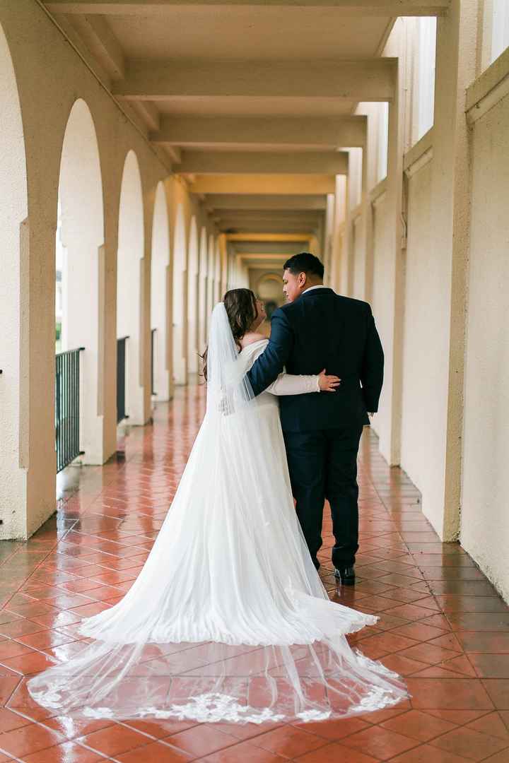 PRO BAM (finally! sorry I'm a little late!) plus size bride :)