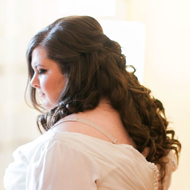 Let's see your wedding hair!