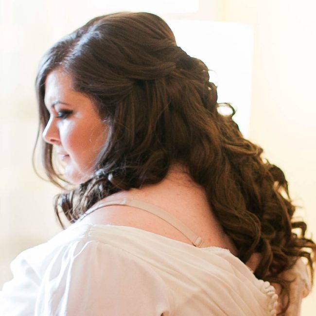 Calling all curly haired brides