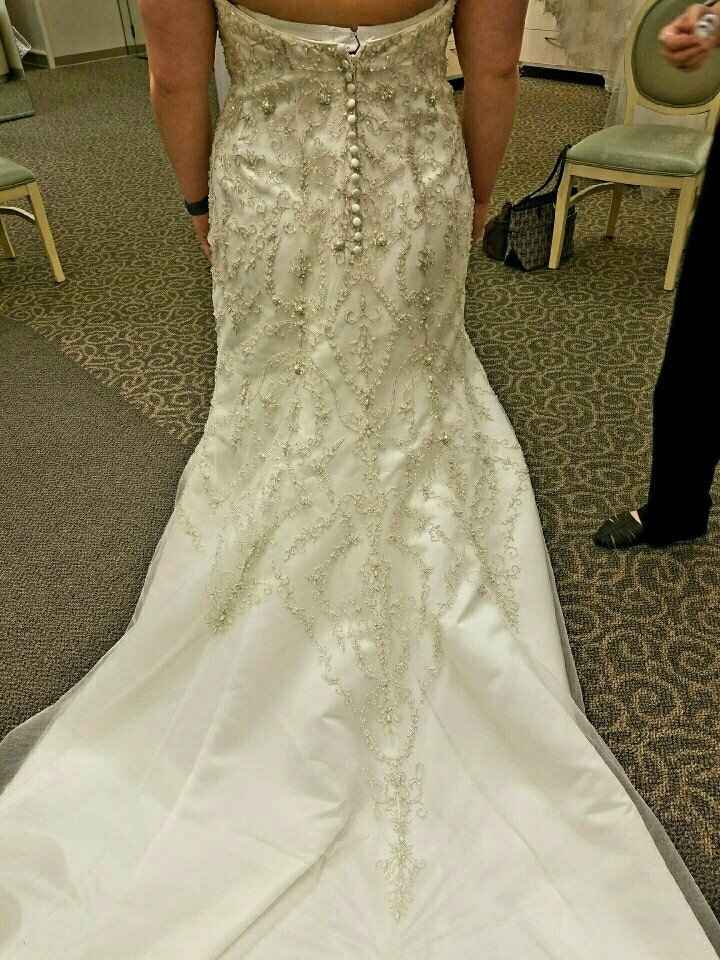 Show off those dresses!
