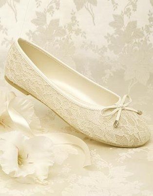 shoes. pictures please??
