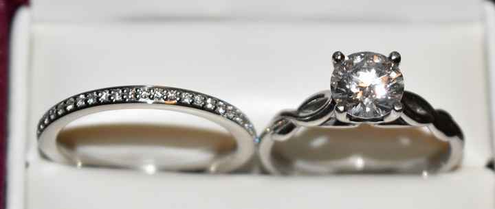 Twist on the ol' Ring Pics!