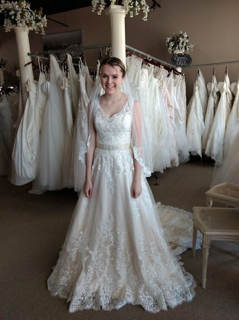How many dresses did you try on? - 1
