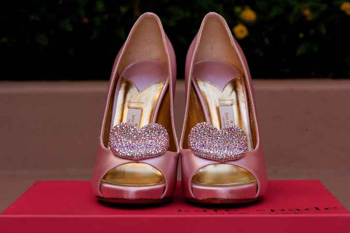 DIY Crystal Wedding Shoes~pics!