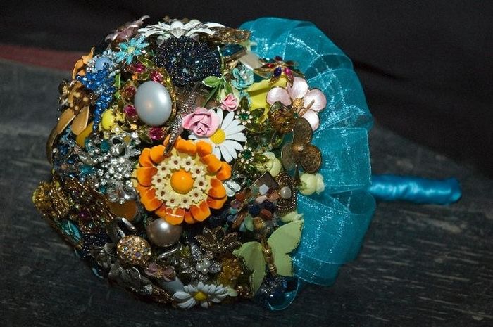 Help a girl out with her bouquet!