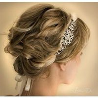 Show me 1 hair and 1 makeup inspiration you have for your wedding day!