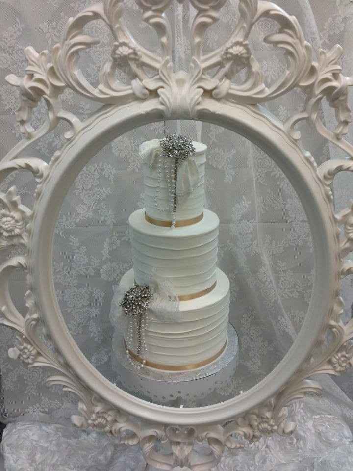 Picked our cake and upgraded FH ring...Good day!