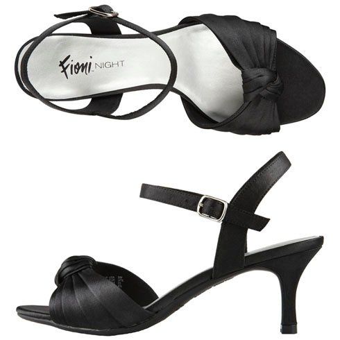 Lets see the GIRLS! (BM dresses & shoes I mean of course)!