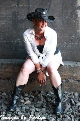 Starting to get my solo E-pics back!!!